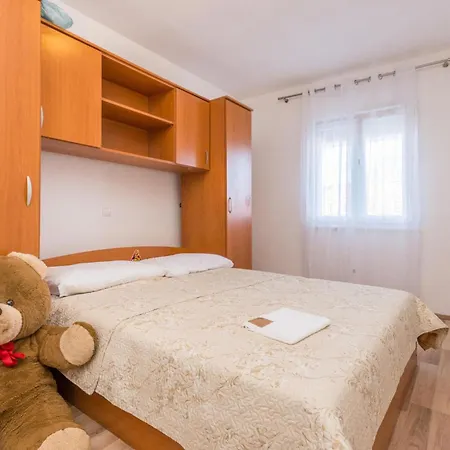 2 Bedroom Stunning In Galovac Galovac (Zadar)