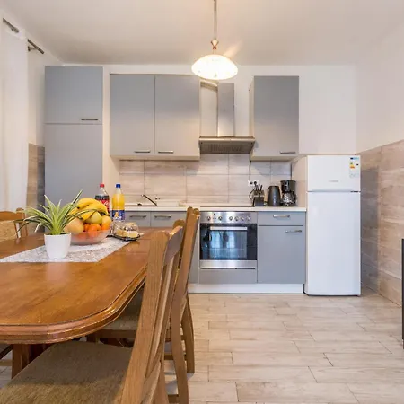 2 Bedroom Stunning In Galovac Apartment Galovac (Zadar)