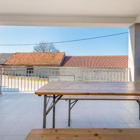 2 Bedroom Stunning In Galovac * Galovac (Zadar)